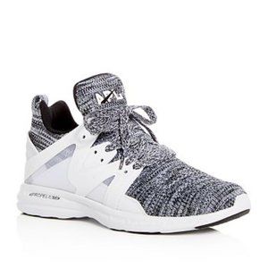 APL ASCEND TRAINING SNEAKERS SIZE 8